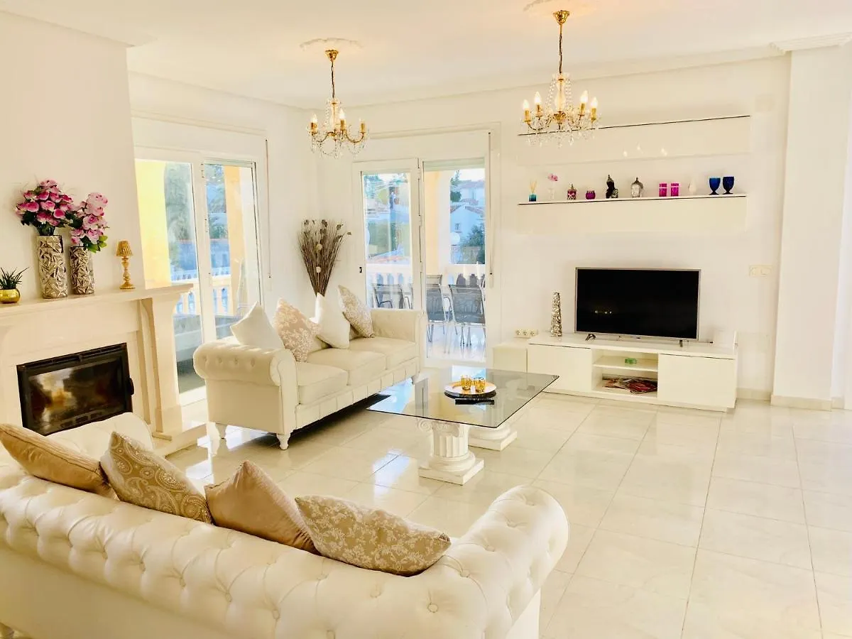 Villa Lissa Luxe Fuengirola 0*,  Espagne